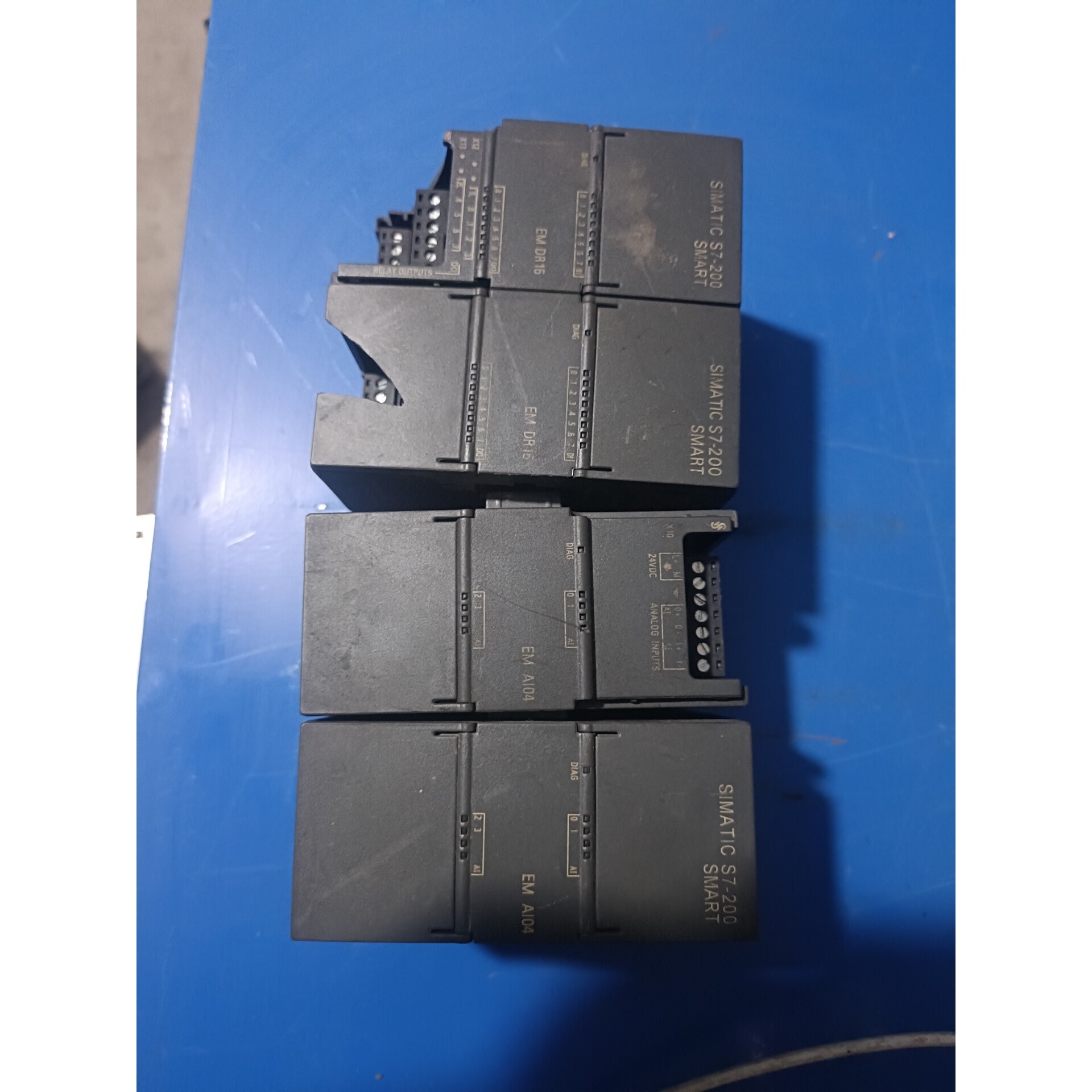 6es7 288-2dr16-0aa0  两个em ai04