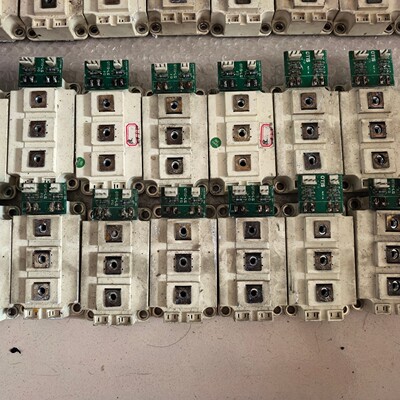 SKM400GB12T4原装拆机 实拍 17个