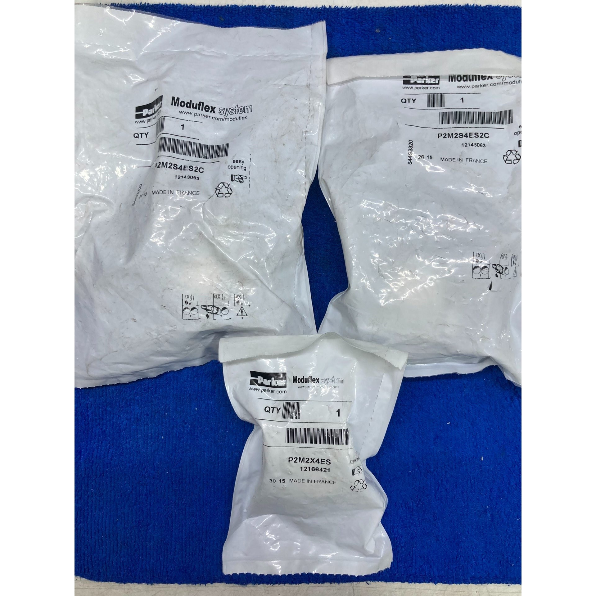 P2D8V32C5  P2M2S4ES2C 电