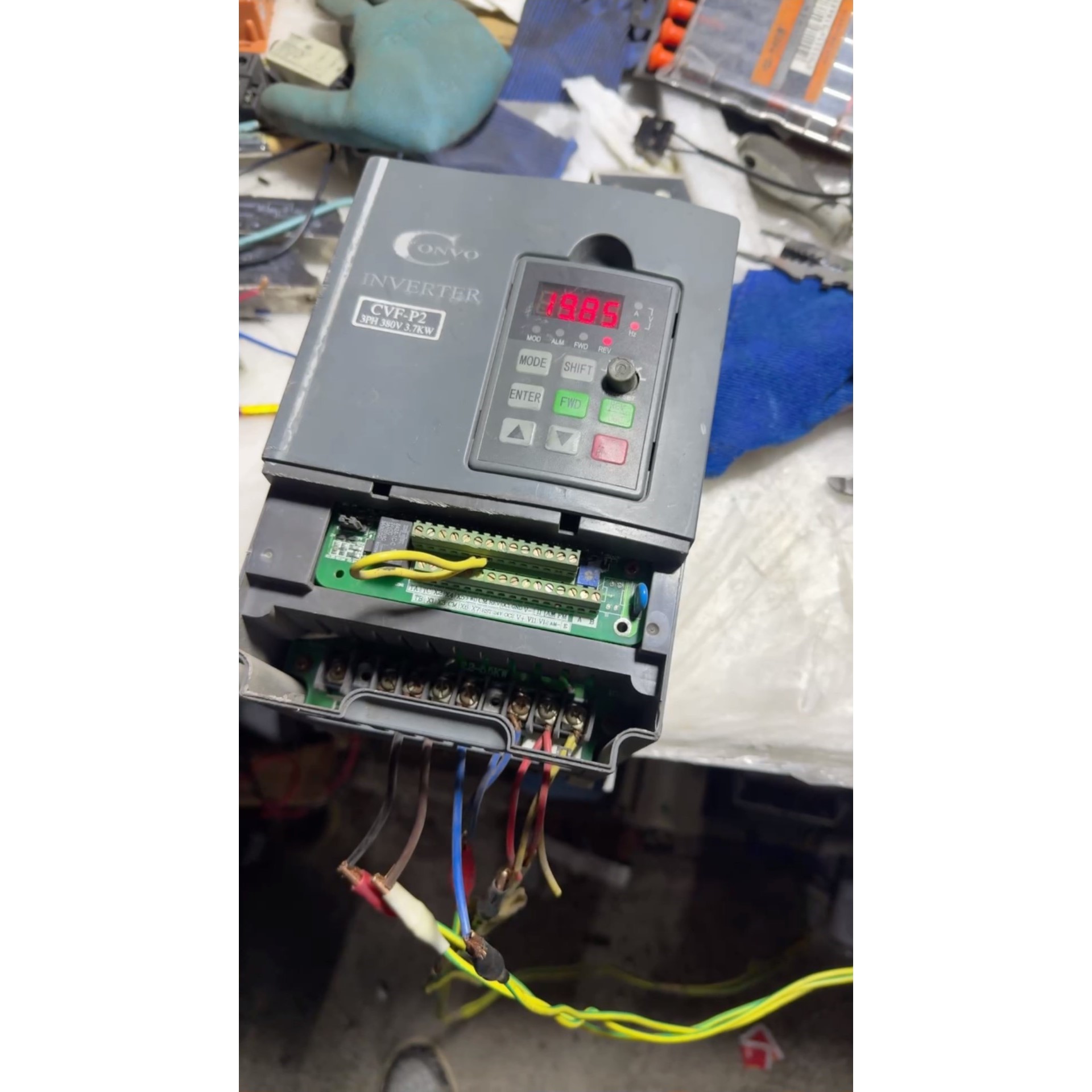 康沃CⅤF-P2-4T0037U,380V,3.7kw,拆机