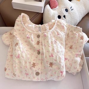 英国DHWA 日系ins甜美碎花小熊长袖睡衣女秋季泡泡棉带胸垫家居服
