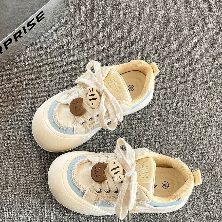 英国DHWA 小众板鞋女2026春秋款百搭大头面包鞋厚底小白鞋学院风