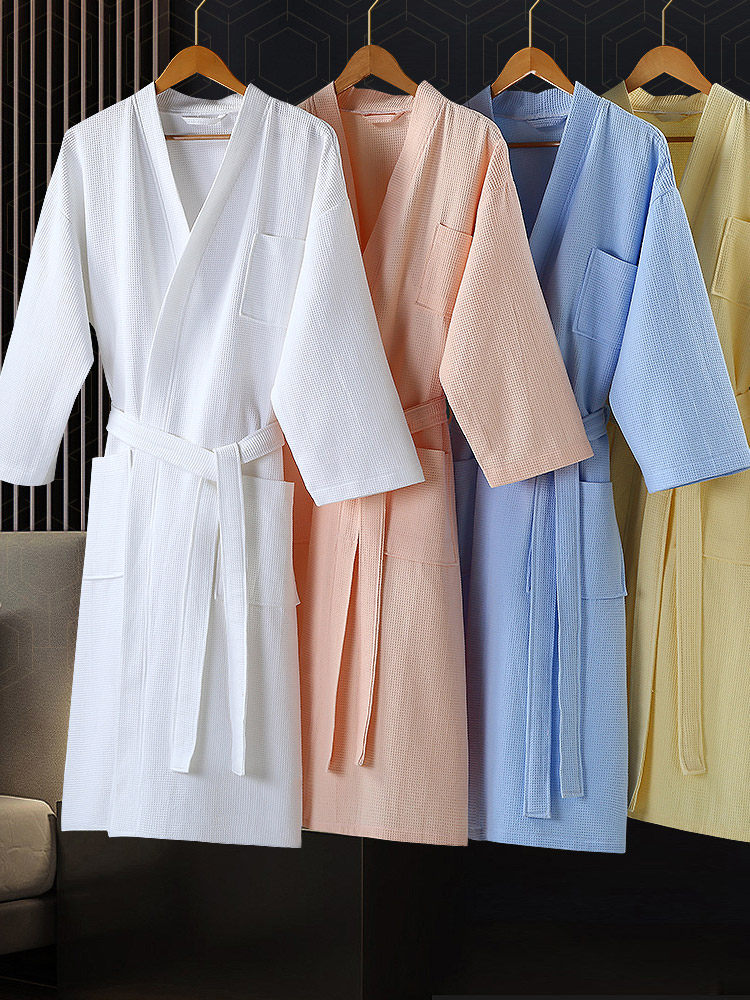 Customized bathrobes with embroidered logos for men and women in summer, long pure cotton waffles for beauty salons and hotels, thin adult bathrobes thumbnail 5