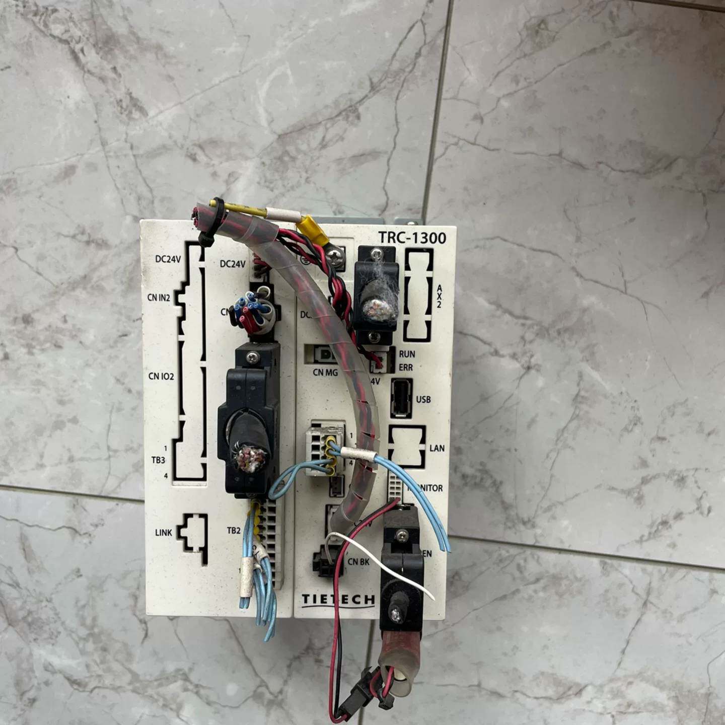可维修TIETECHTRC-1300-1S，，泰志达机器人控制器