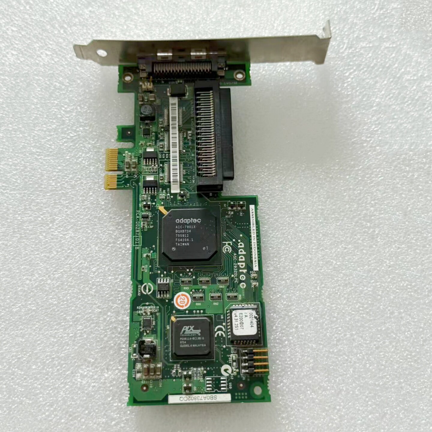 Adaptec ASC-29320LPE PCI-E X1 SCSI 硬盘阵列卡