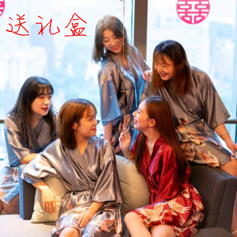伴娘团睡袍结婚化妆女士春夏睡衣女新娘姐妹团晨袍定制婚礼|msdalam kategori rumah harian, tuala/tuala mandi/jubah mandi, skirt mandi/jubah mandi/jubah mandi - dari Buy2taobao.com untuk memberikan perkhidmatan ejen Taobao profesional membeli