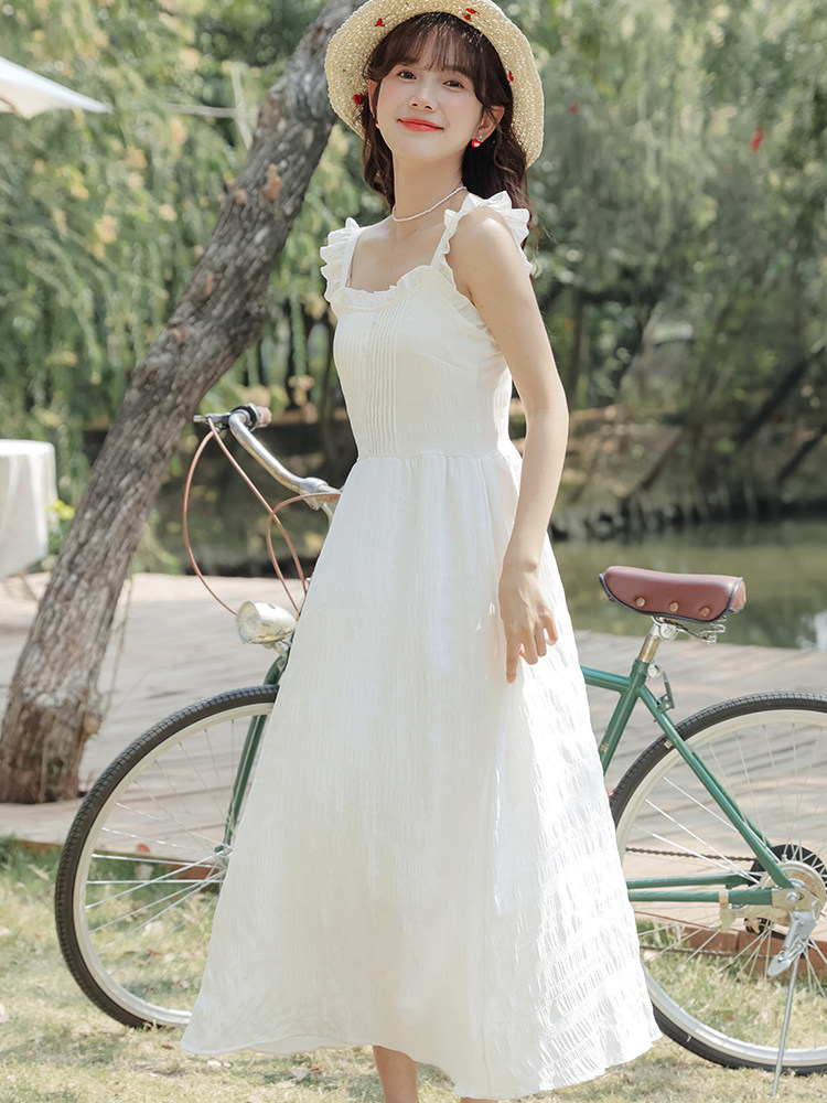 小飞袖白色背带连衣裙女装夏季2023新款法式初恋吊带长裙子小白裙