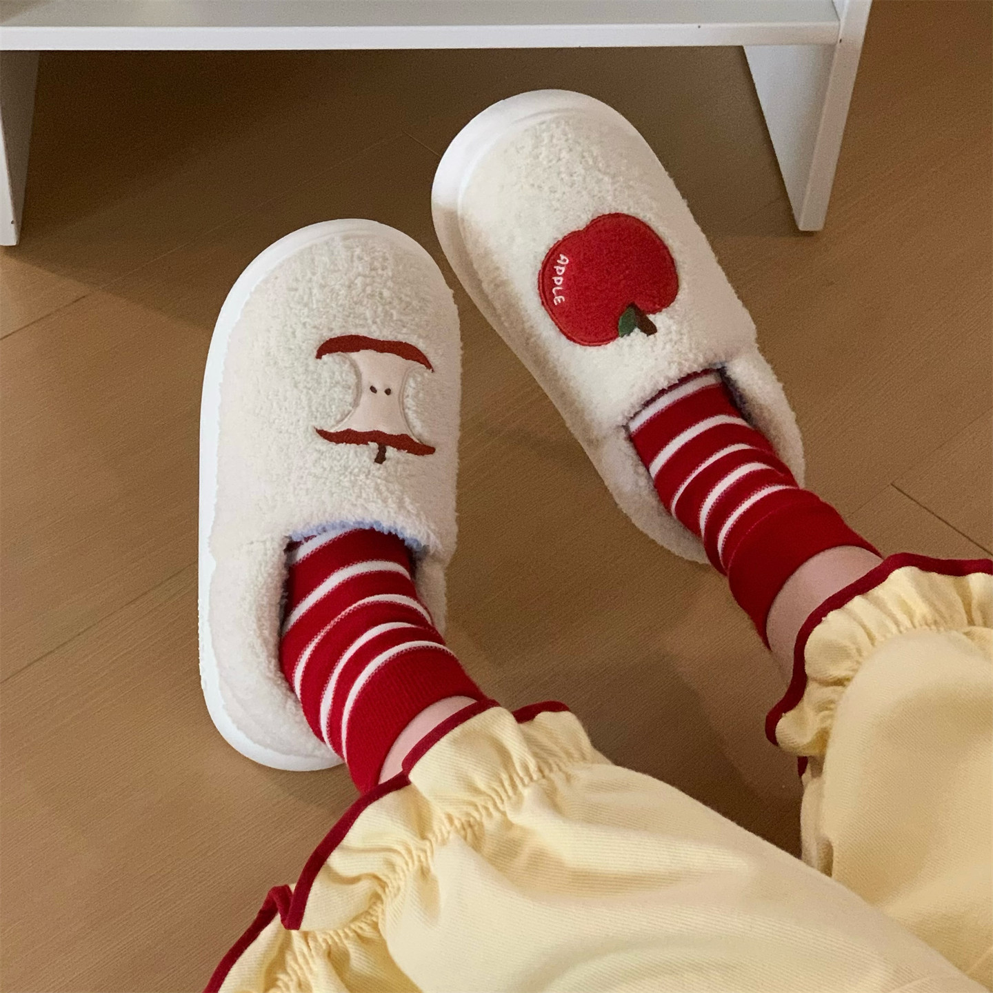 ins女士休闲防滑冬天月子鞋全包跟保暖学生家居可爱红苹果棉拖鞋,居家布艺,居家棉拖/棉鞋,淘宝优惠券,粉丝福利购,淘宝优惠卷