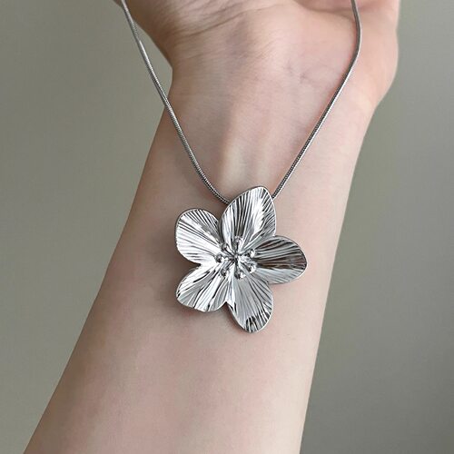 Vintage古着 Titanium steel flowers项链