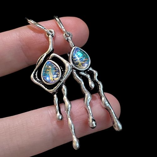 Vintage古着 Drifting on Tearful Seas耳饰