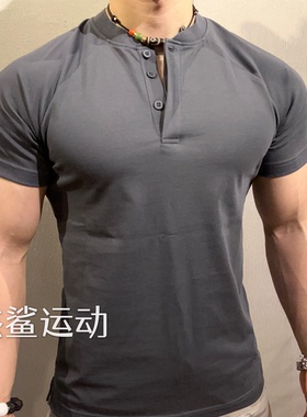 英国GYMSHARK REST DAY纽扣亨利领刺绣标男士运动休闲POLO短袖C7