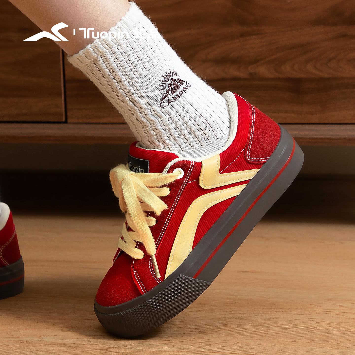 鮀品红色厚底板鞋女2025秋冬复古百搭小众设计休闲鞋原创运动鞋子