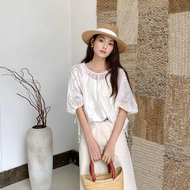南油小众设计 2024夏季新款法式甜美水溶花刺绣宽松短袖衬衫上衣