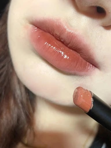 燕麦奶咖口红唇膏女柔雾水光镜面滋润嘟嘟唇低饱和自然显白口红