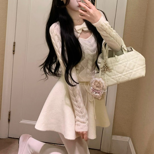 妮妮千金 蝴蝶结挖空超细马海毛麻花长袖针织衫上衣气质通勤短裙