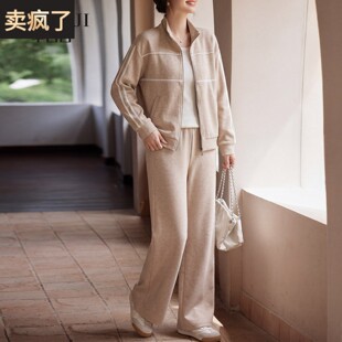 今年流行妈妈套装洋气秋装运动服两件套女中老年女士宽松大码外套