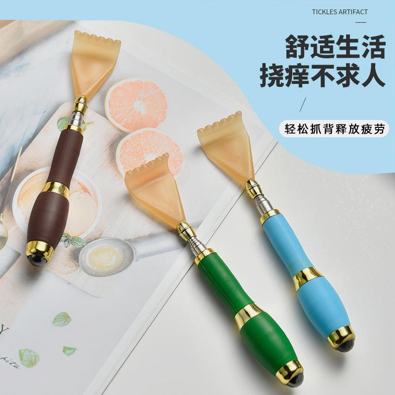 老人可爱少女痒痒挠抓背器年轻