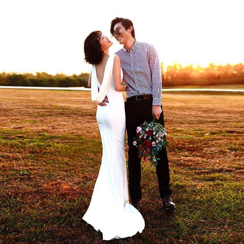 法式轻婚纱2019新款白色复古简约缎面鱼尾新娘出门纱女修身礼服裙在类目 女装/女士精品, 婚纱/旗袍/礼服, 礼服/晚装中 - 来自Buy2taobao.com提供专业的淘宝代购服务