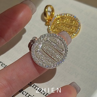 至恩S925纯银圆牌吊坠女圆形五路财神牌子镶钻镀黄金精致活扣挂件