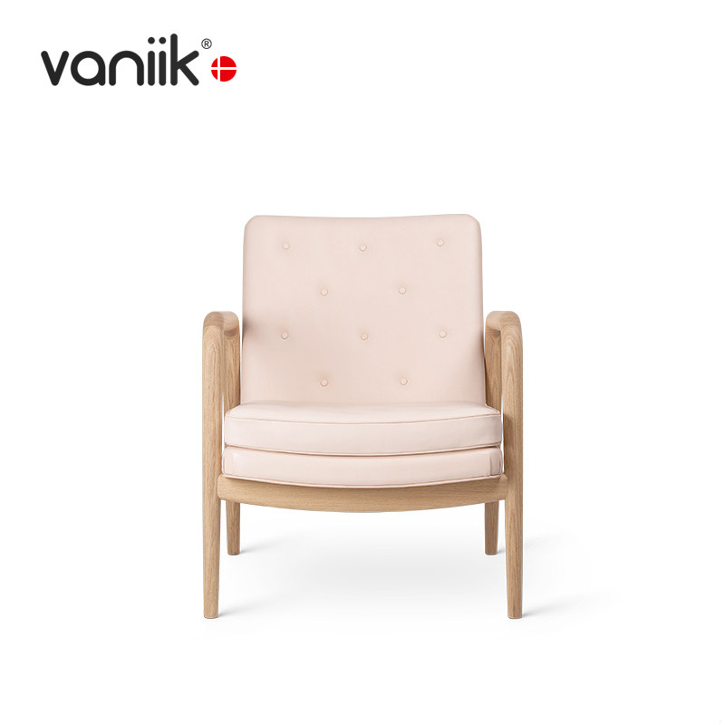 vaniik/北欧经典设计实木皮革沙发扶手椅 VLA76 Foyer 休闲单椅