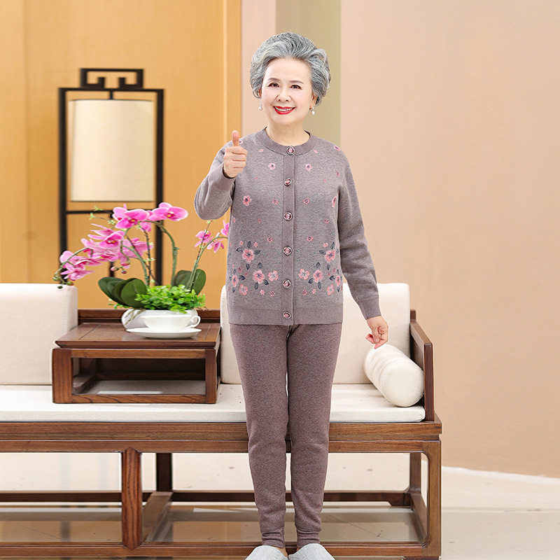 中老年人女保暖内衣套装奶奶春秋装毛衣加绒加厚妈妈开衫老人外套