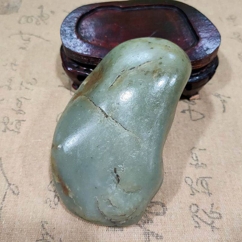 640克和田玉青白玉籽料原石独籽 青白玉天然把件小摆件原料作料