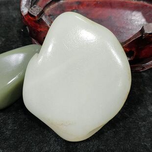 199克和田玉白玉籽料原石 玉龙河羊脂白玉原籽天然玉石手把件玩料