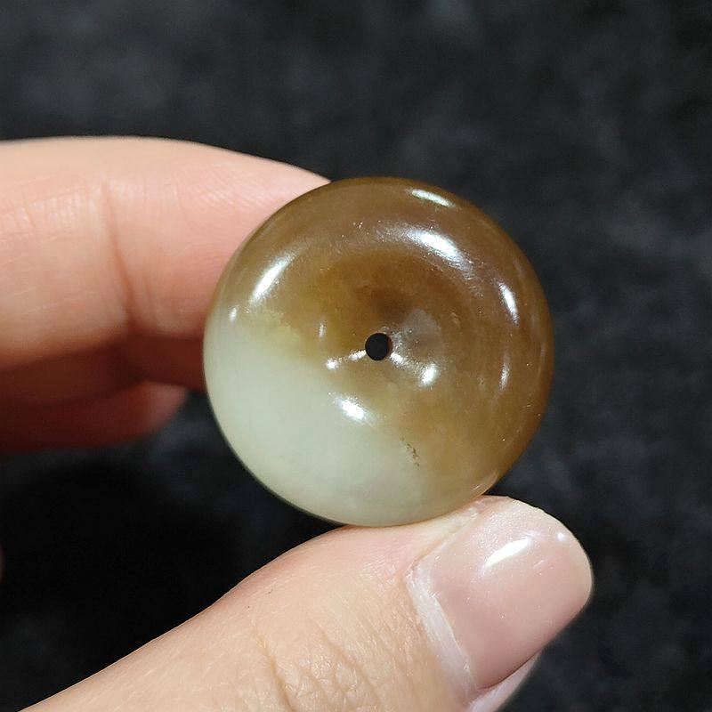 11克和田玉糖白玉平安扣 新疆且末糖白分明平安扣玉石吊坠挂件料