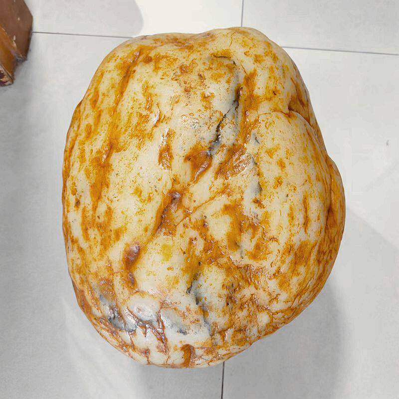 洒金皮白玉大块籽料大玉石摆件