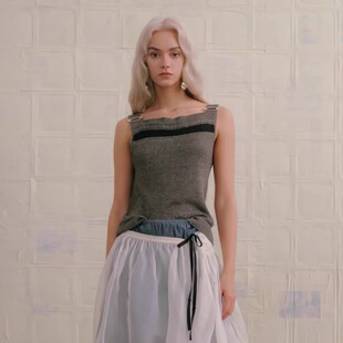 MARCHEN 安格集合店 25SS春夏亚麻一字领小花扣初春花园吊带背心