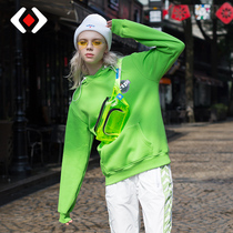 Krips卫衣2019新款秋冬女软壳抓绒衣加厚加绒短款连帽户外休闲衣