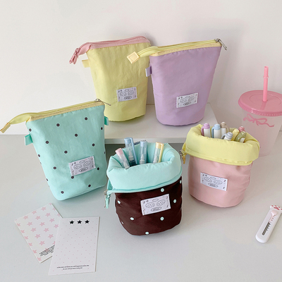 Hisocute开学季纯色简约布艺笔袋学生创意立式桌面笔筒文具收纳袋