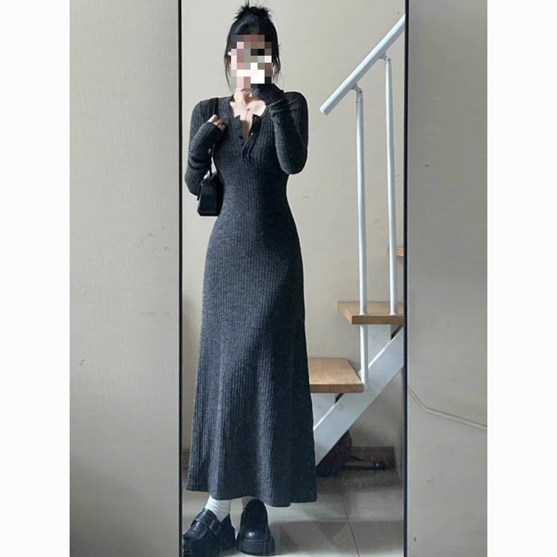 韩版气质新款法式冬季长裙收腰裙子显瘦修身打底长袖条纹连衣裙