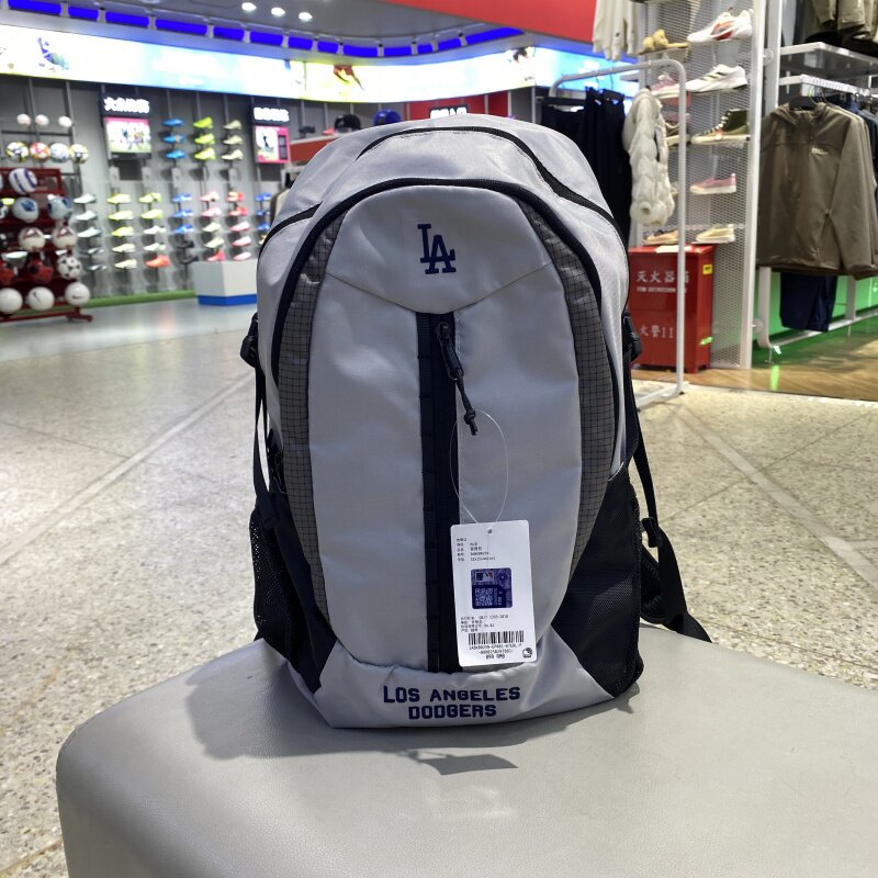 MLB新款大容量双肩背包