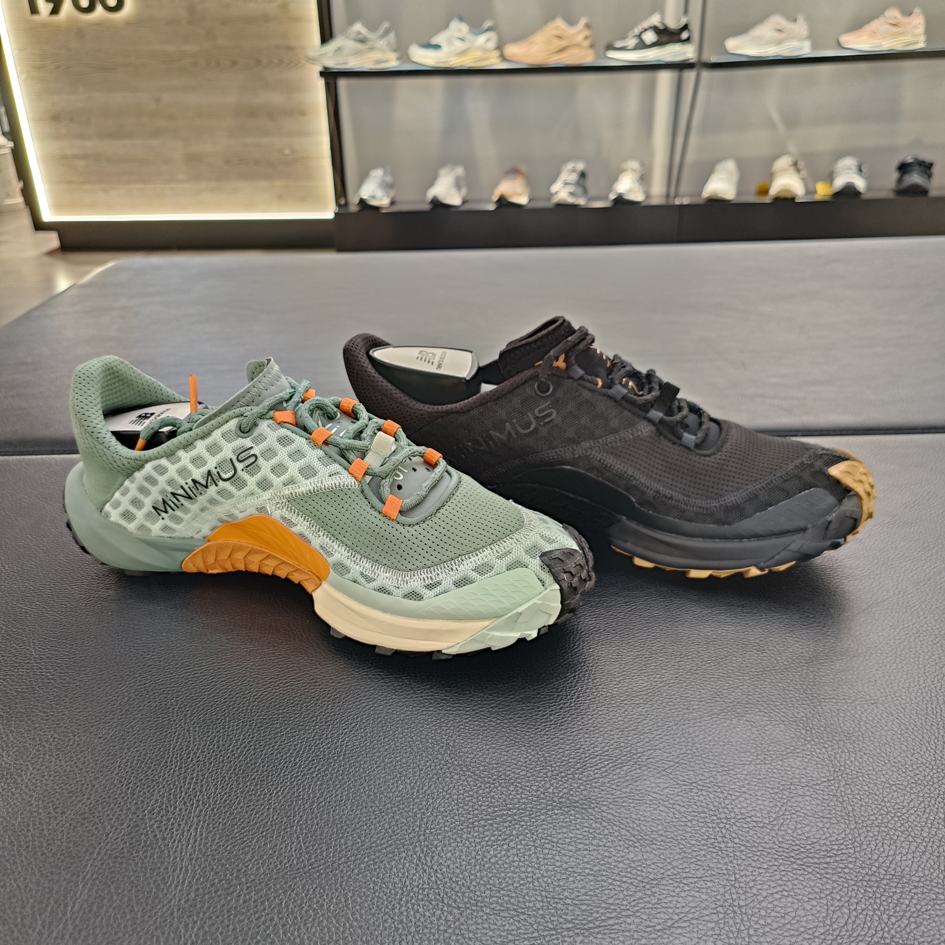 NEWBALANCE情侣薄底跑步鞋