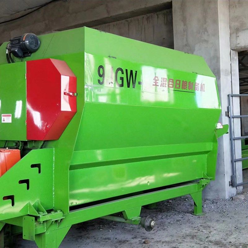 TMR全日粮制备机牛羊饲料搅拌机干湿草料混合揉丝铡草粉碎All