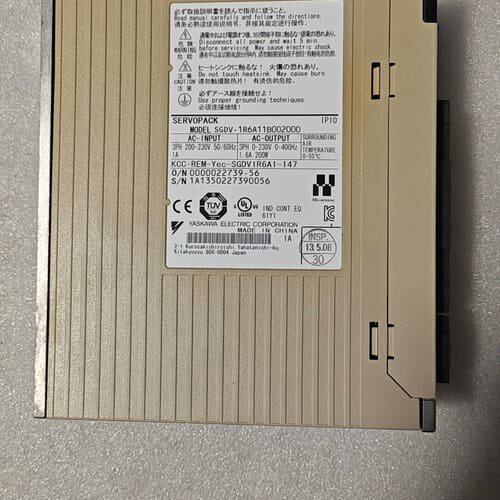 议价安川驱动器SGDV-1R6A11B002000，成色如图议价可维修
