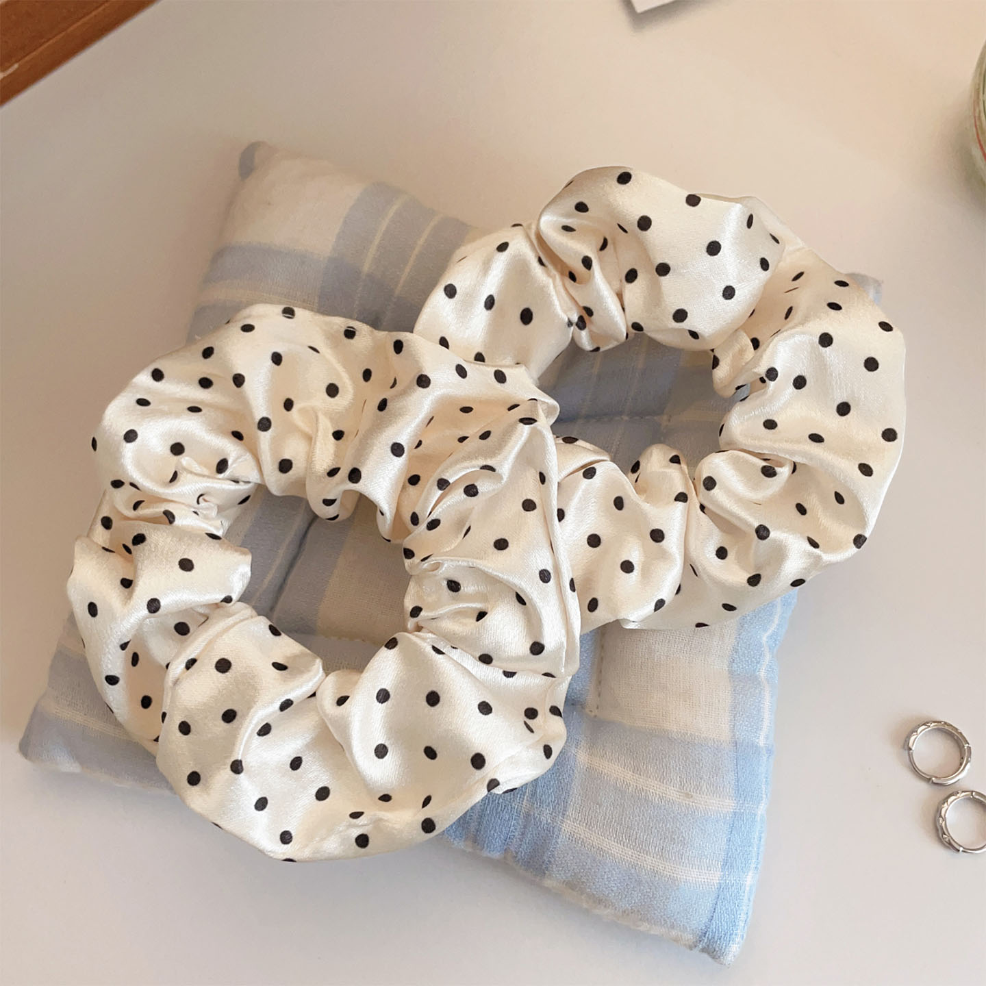 法式波点真丝大肠发圈