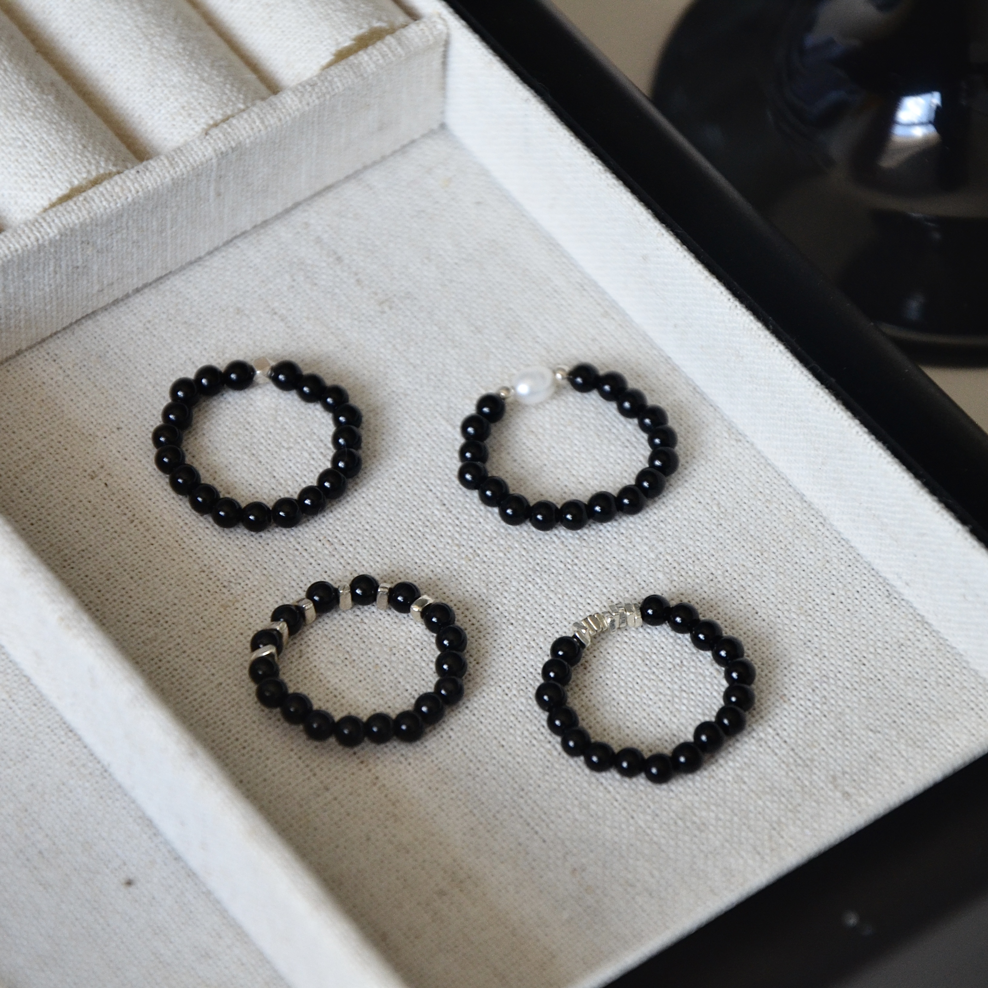 原创天然珍珠黑玛瑙串珠弹力绳戒指复古高级感S925碎银指环可定制