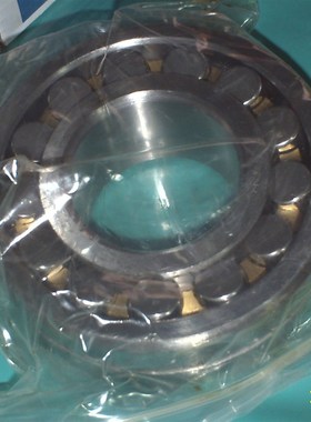 哈尔滨轴承23024 CA/W33 轴承3053124 120*180*46