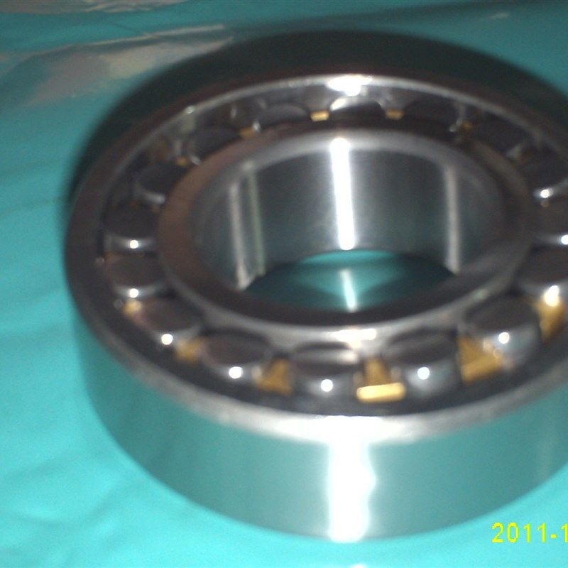 哈尔滨轴承23028 CA/W33轴承3053128尺寸140*210*53