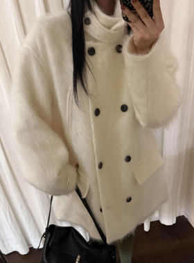 立领设计双排扣毛绒绒呢子外套女2026秋冬新款保暖极简小个子大衣