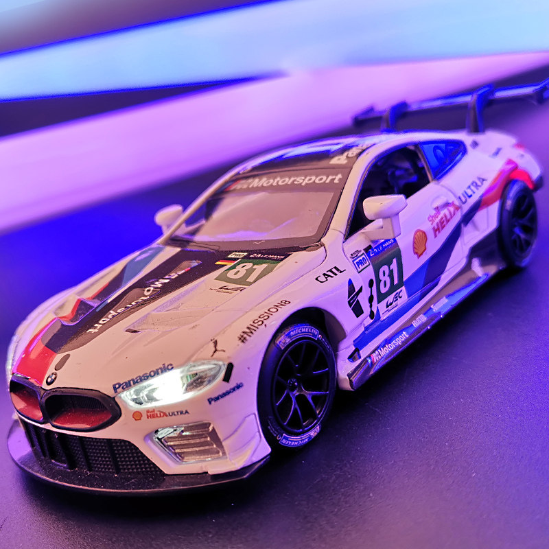 시뮬레이션 BW BMW M8 스포츠카 모델 GTE 랠리 자동차 자동차 장난감 합금 자동차 모델 금속 장식 선물