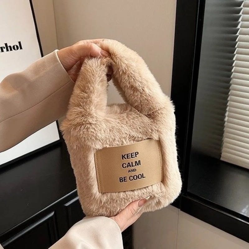 秋冬爆款棕色毛茸毛毛包包时尚斜挎包毛绒水桶手提包化妆收纳包包