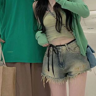 显瘦百搭休闲宽松阔脚热裤 女夏2026新款 毛边复古高腰牛仔短裤 美式