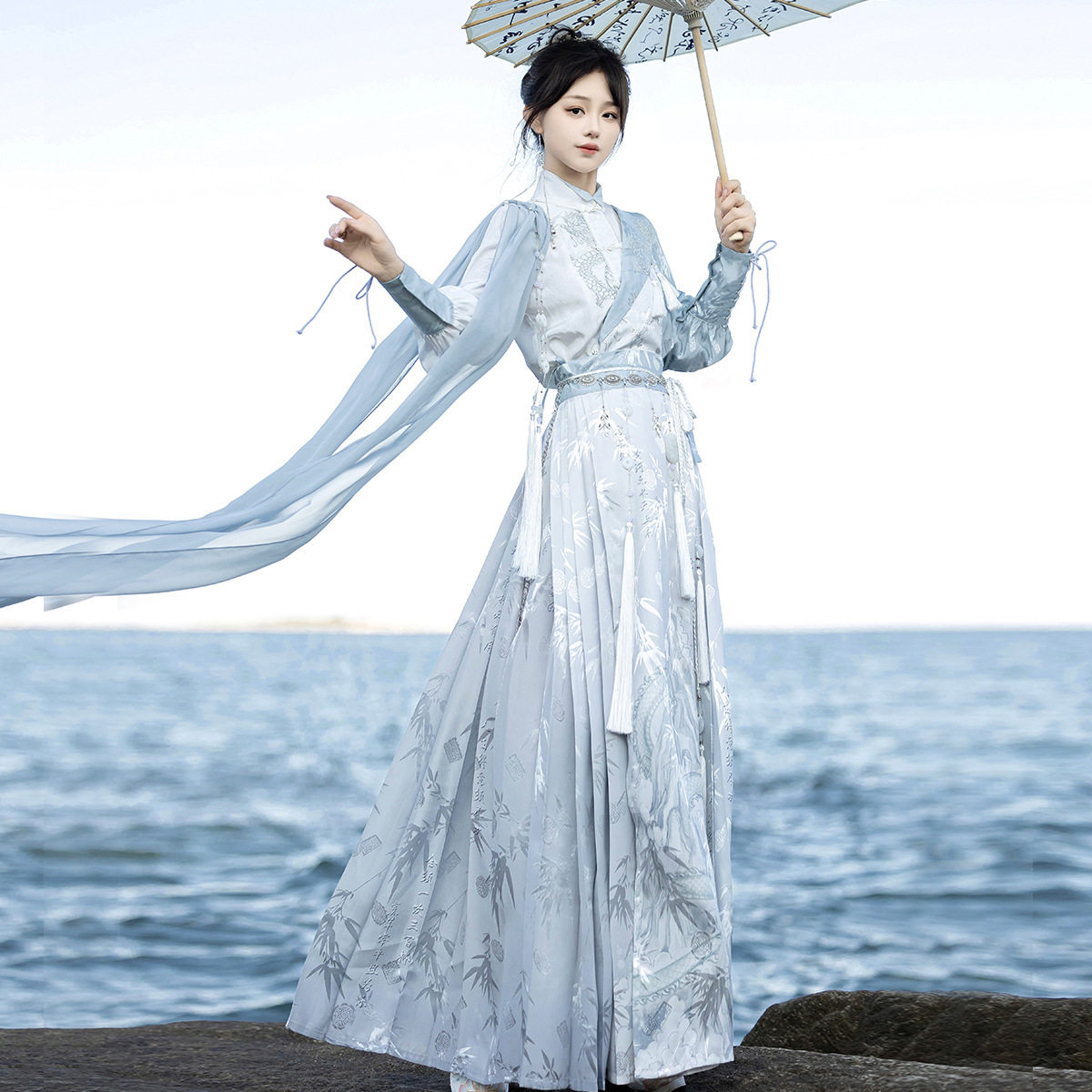 原创设计凌云汉服女中国风改良汉元素新中式上衣马面裙汉服套装