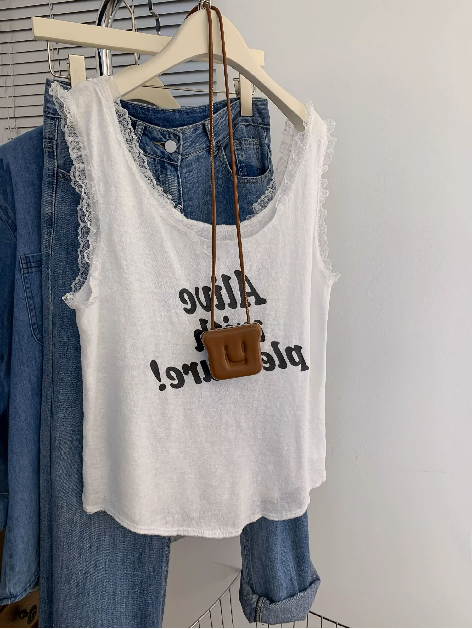 蕾丝花边拼接吊带韩版外穿背心女