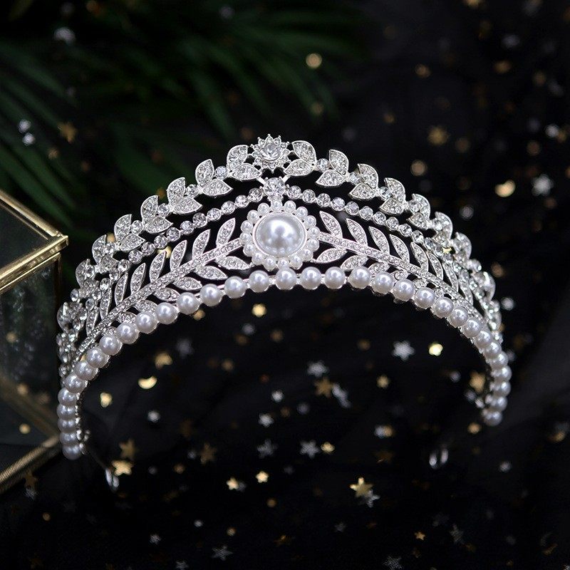 日本品质新款钻石银色公主头饰大气婚纱礼服超闪水晶奢华女神新娘