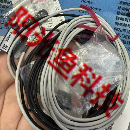 LV-S71T  LV-S71.LV-S63 LV-S31基恩士 传感器 LV-S71R现货LV-S62