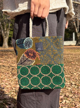 皆川明/mina perhonen 拉链拼布包收纳单肩包